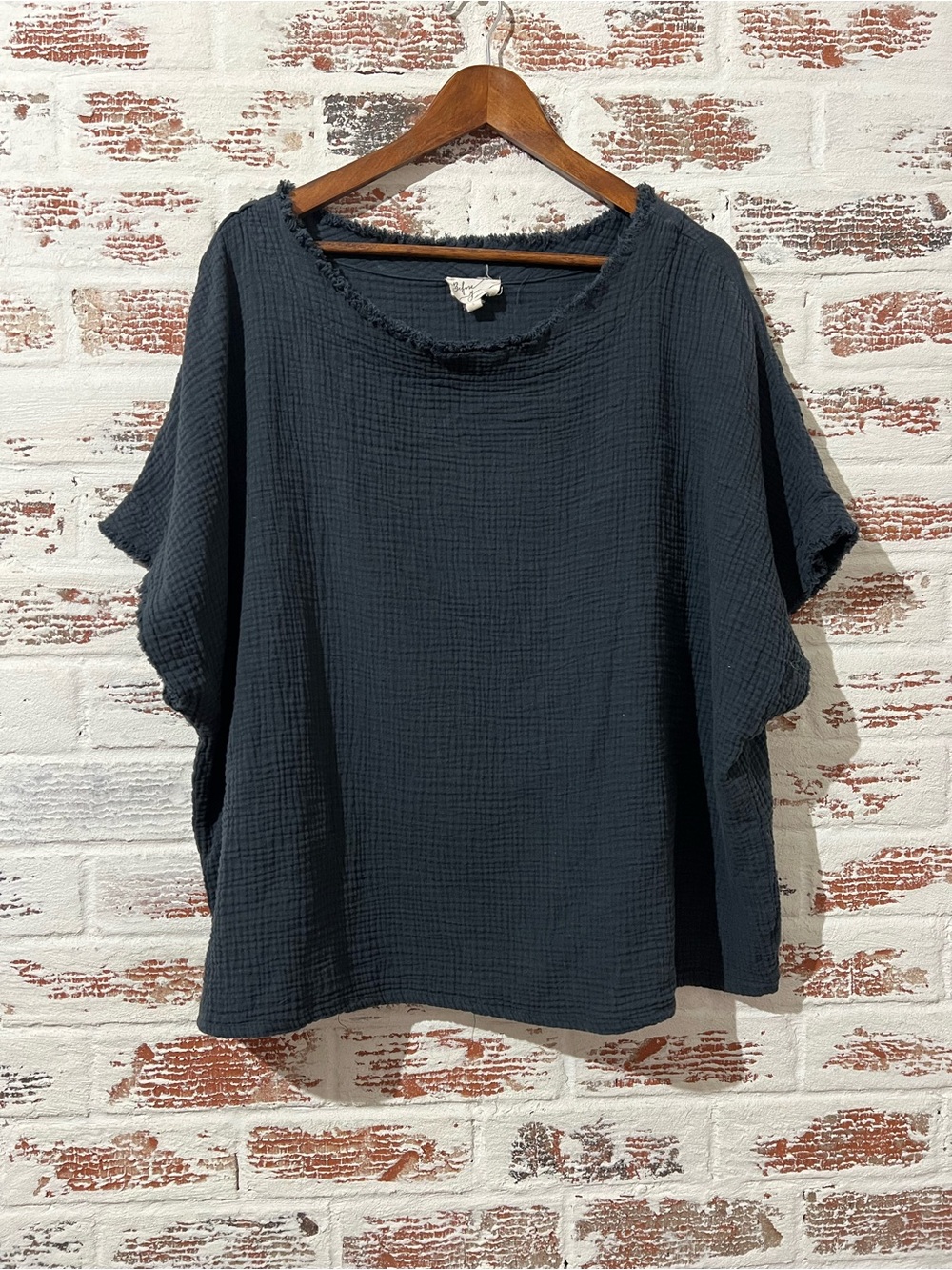 Before You Cotton Gauze Blouse Dark Gray Frayed Trim Coastal Granola Girl Sz L - Picture 9 of 9